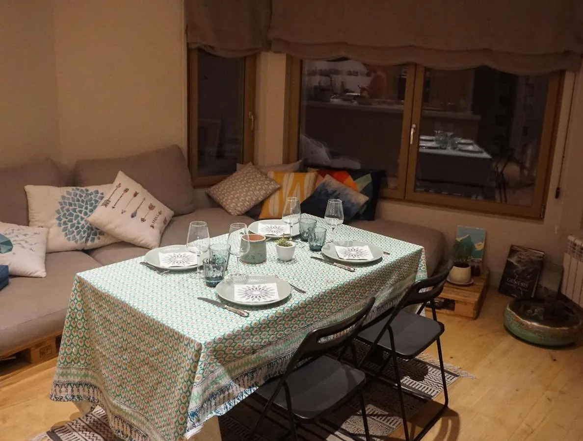 Piso Acogedor Y Moderno Con Garage En Puigcerda Centro Apartment